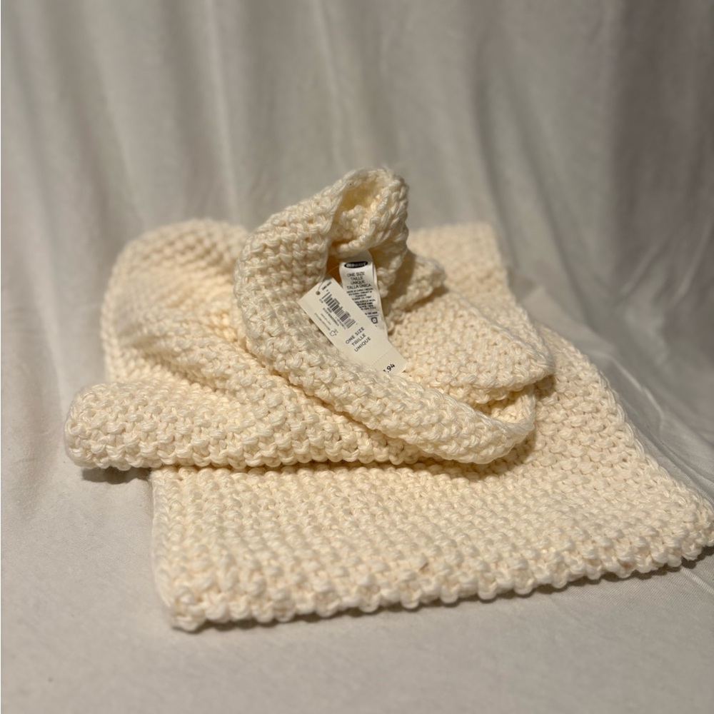 NWT Old Navy Cream Infinity Knit Scarf